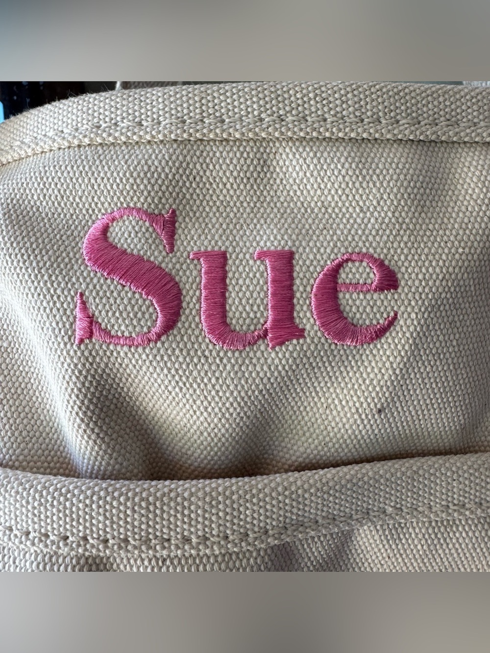Lands’ End Canvas Tote Bag Pink & Natural Monogrammed “Sue” Medium Open Top Boat - Picture 3 of 13